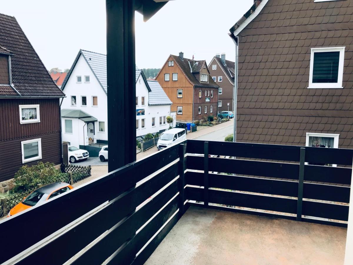 Grosse - Kamin - Balkon - Boxspringbett - Skiwiese Apartment *